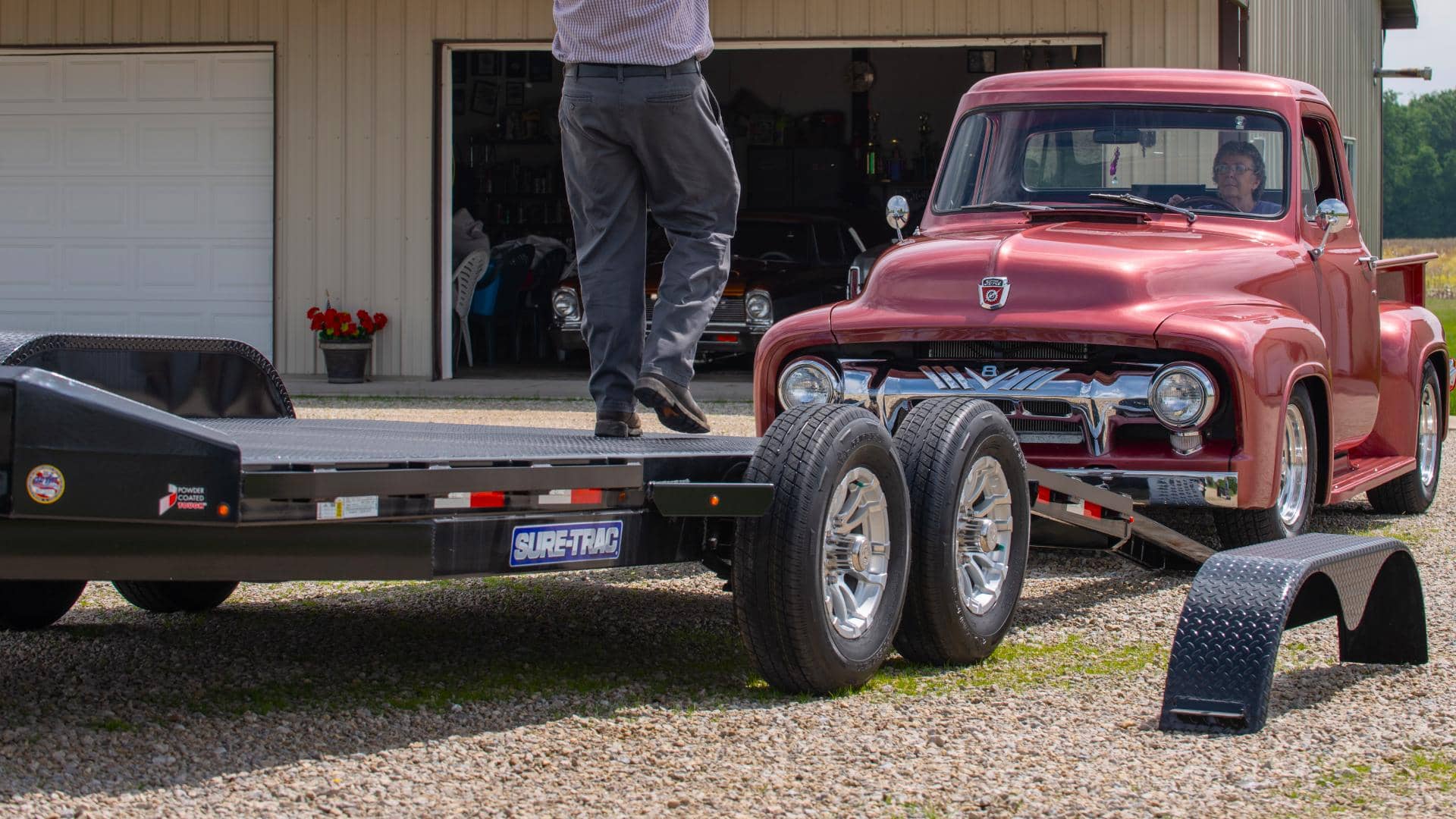 open-car-hauler